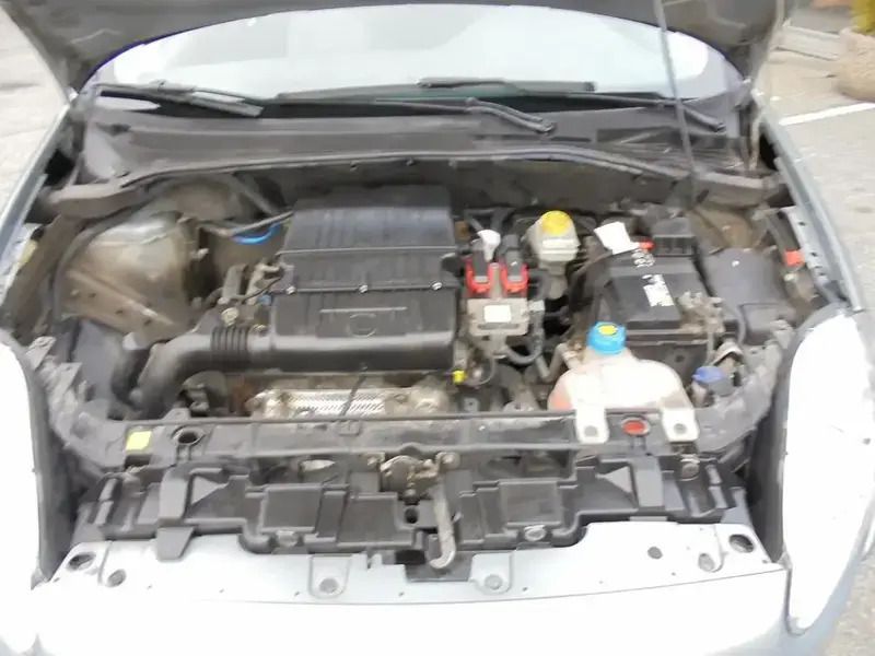 Image 2/4