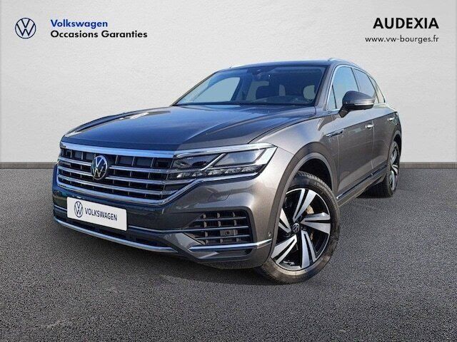 Gris silicium métallisé Utilisé 2021 VW Touareg Elegance SUV | 41 890 € (Prix juste) - Image 1/4