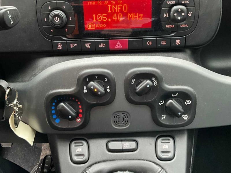 Image 4/4