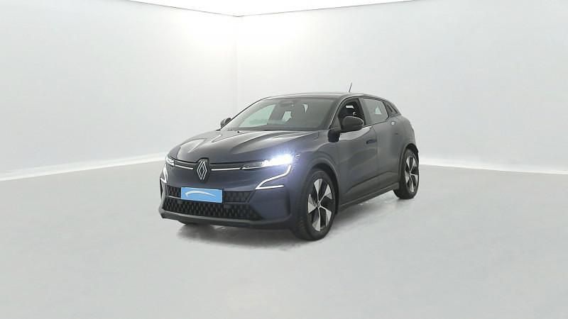 Bleu Utilisé 2022 Renault Mégane Equilibre Berline | 19 090 € (Prix juste) - Image 1/4