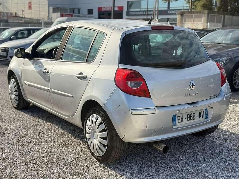 Occasion Renault Clio II Initiale 141 ch (103 kW) 2007 Gris Berline