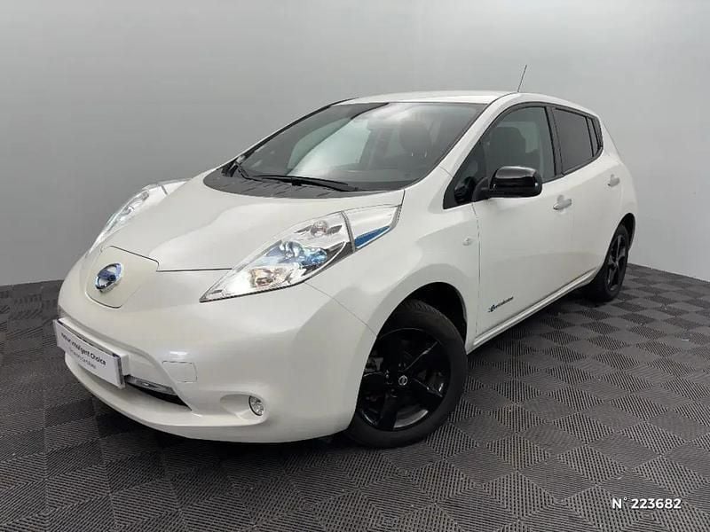 Blanc Utilisé 2017 Nissan Leaf Black Edition Citadine | 7 990 € (Prix juste) - Image 1/4