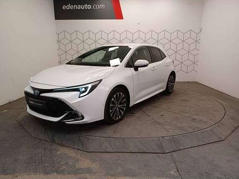 Utilisé 2024 Toyota Corolla Design Berline | 26 980 € (Prix juste) - Image 1/1