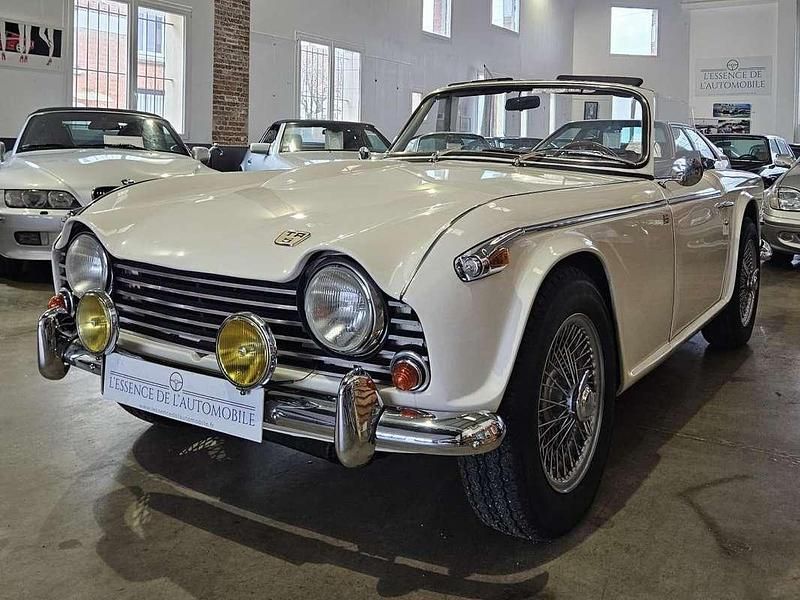 Occasion Triumph TR5 150 ch (110 kW) 1968 Blanc Cabriolet