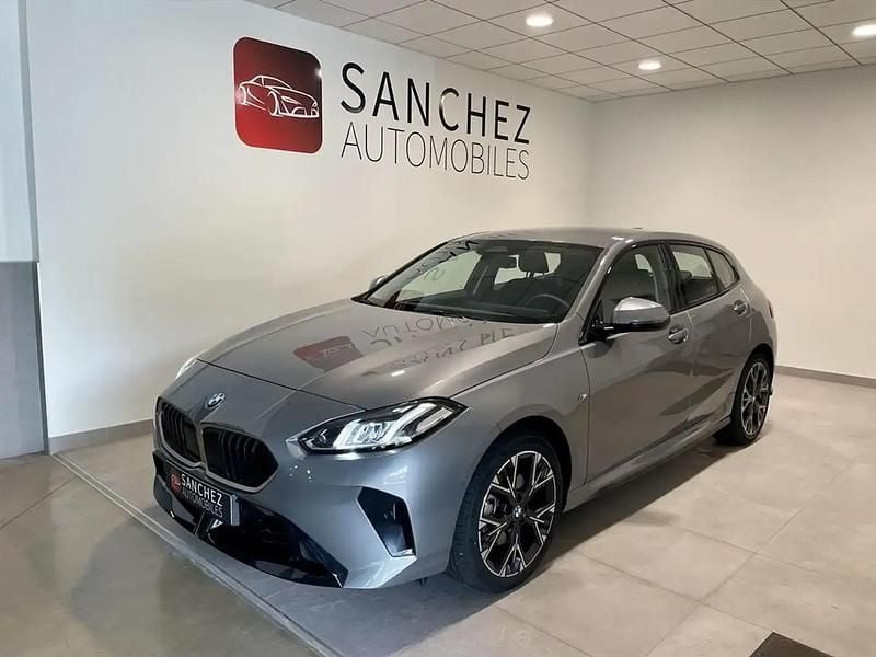 Gris Utilisé 2024 BMW 120 M Sport Citadine | 37 900 € (Prix juste) - Image 1/4