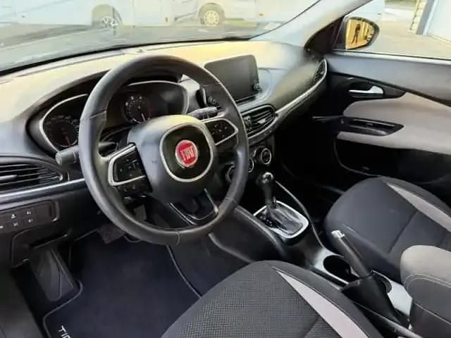 Noir cinema métallisé Occasion 2019 Fiat Tipo Lounge Berline | 11 990 € (Prix juste) - Image 1/3