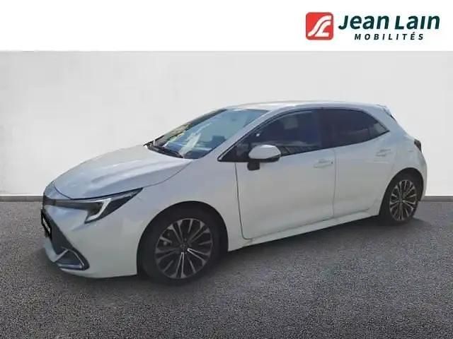 Blanc Occasion 2024 Toyota Corolla Design Berline | 28 480 € (Prix juste) - Image 1/4