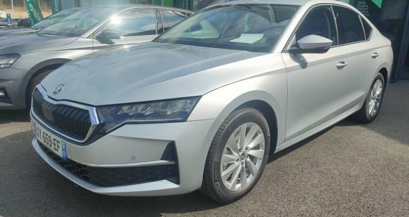 Utilisé 2024 Skoda Octavia SportLine Berline | 37 980 € - Image 1/4