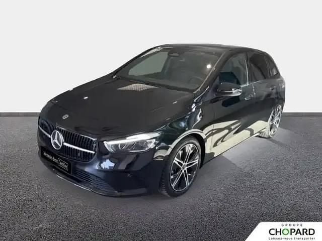 Kosmosblack met. Utilisé 2024 Mercedes B180 Monospace | 29 990 € (Bon prix) - Image 1/4