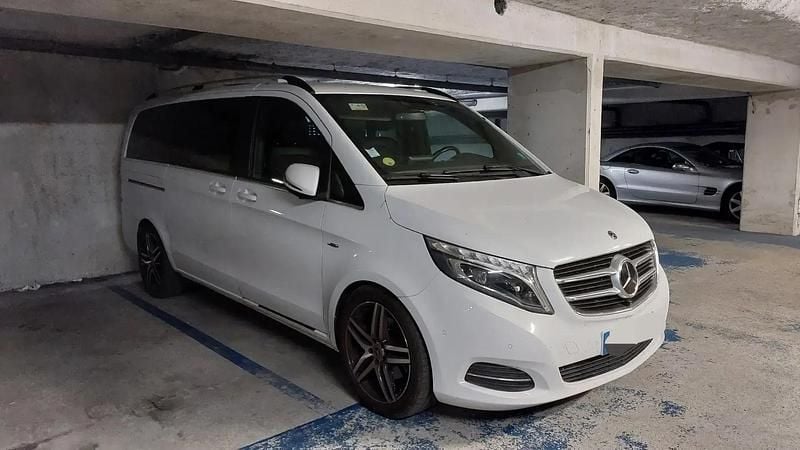 Blanc Utilisé 2016 Mercedes V250 Exclusive Monospace | 48 990 € - Image 1/4