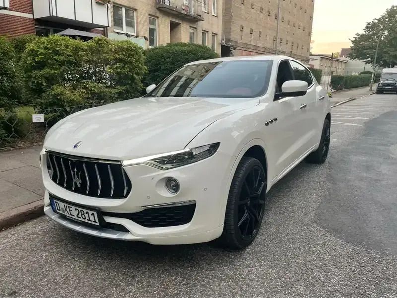 Utilisé 2017 Maserati Levante SUV | 38 000 € - Image 1/4