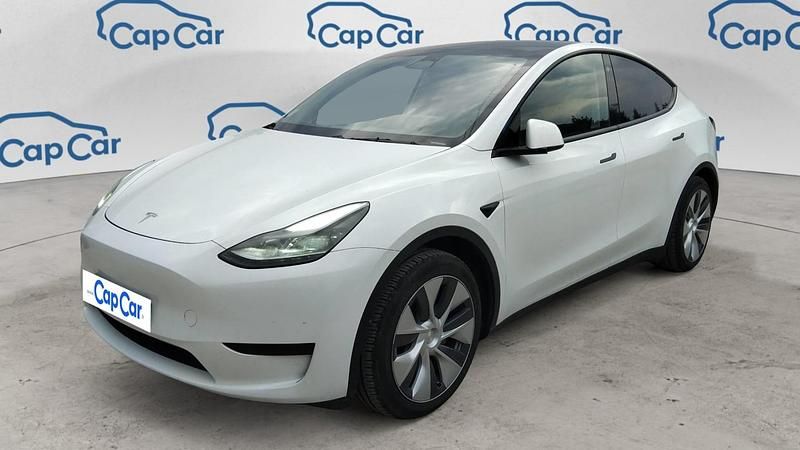 Utilisé 2023 Tesla Model Y Standard Range SUV | 32 990 € - Image 1/3