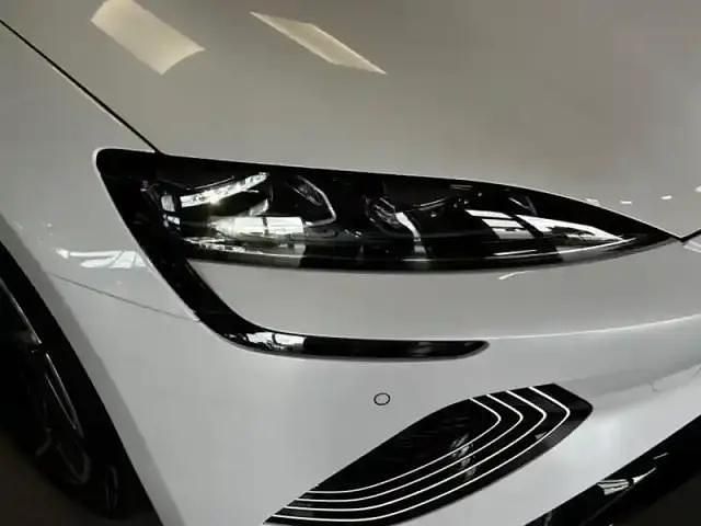 Occasion BYD Seal 389 kW (530 ch) 2025 Blanc polar métallisé Berline