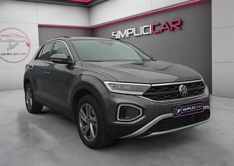 Gris Occasion 2024 VW T-Roc Life SUV | 27 980 € (Prix juste) - Image 1/4