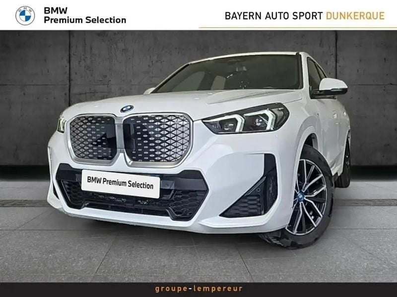 Blanc Utilisé 2024 BMW iX1 M Sport SUV | 38 910 € (Prix juste) - Image 1/4
