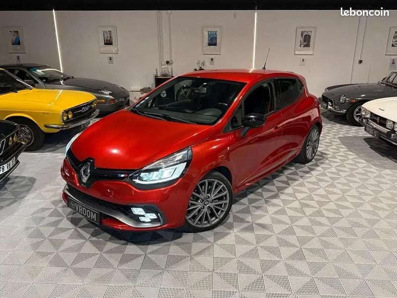 Rouge Utilisé 2016 Renault Clio IV R.S. Berline | 16 490 € (Prix juste) - Image 1/4