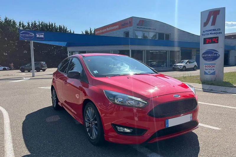 Rouge Utilisé 2018 Ford Focus ST Berline | 11 490 € (Prix juste) - Image 1/4