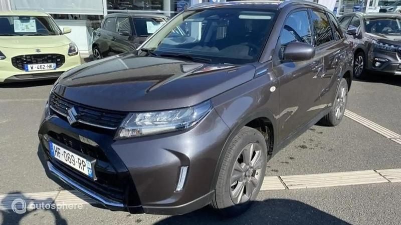 Gris Utilisé 2025 Suzuki Vitara SUV | 21 990 € (Prix juste) - Image 1/4