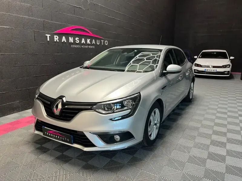 Gris Utilisé 2020 Renault Mégane IV Intens Berline | 11 990 € (Prix juste) - Image 1/4