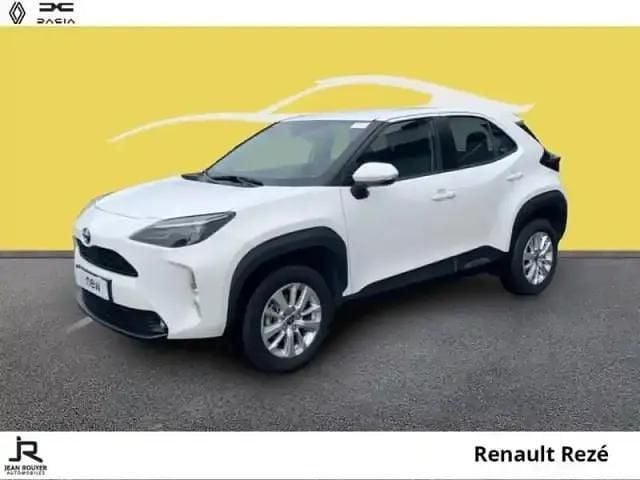 Blanc lunaire nacré Occasion 2022 Toyota Yaris Hybrid Design SUV | 21 990 € (Prix juste) - Image 1/4