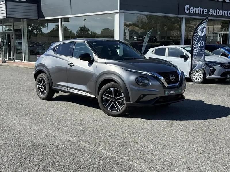 Gris Utilisé 2025 Nissan Juke N-Connecta SUV | 21 690 € (Prix assez cher) - Image 1/4