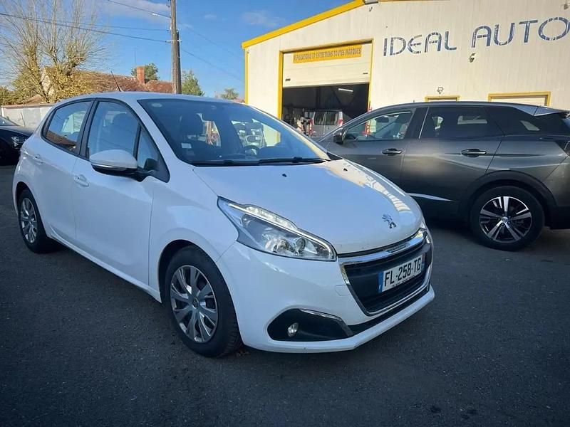 Blanc Occasion 2019 Peugeot 208 Business-Line Citadine | 7 500 € - Image 1/4