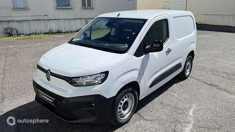 Blanc Nouvelle 2024 Citroën Berlingo PureTech Monospace | 19 799 € - Image 1/4
