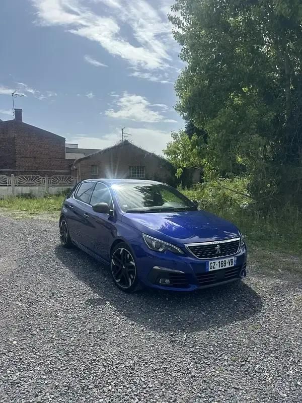 Utilisé 2018 Peugeot 308 GT Berline | 15 200 € (Prix juste) - Image 1/4
