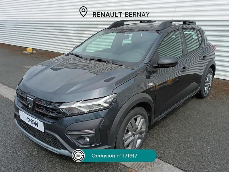 Gris Utilisé 2021 Dacia Sandero Essentiel Citadine | 12 990 € (Prix juste) - Image 1/4