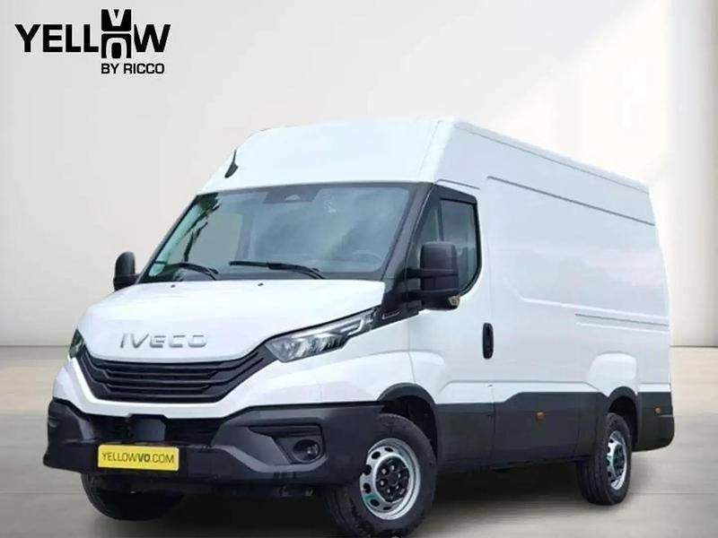 Blanc Utilisé 2025 Iveco Daily Van | 48 533 € (Prix juste) - Image 1/4