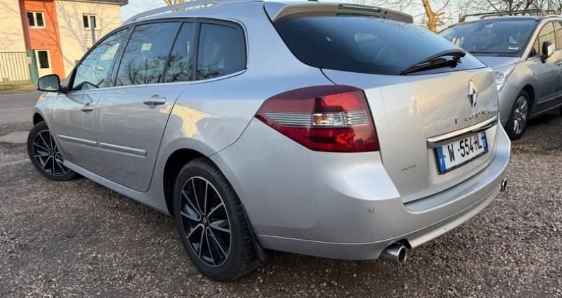 Occasion Renault Laguna III Initiale Paris 150 ch (110 kW) 2014 Gris Break