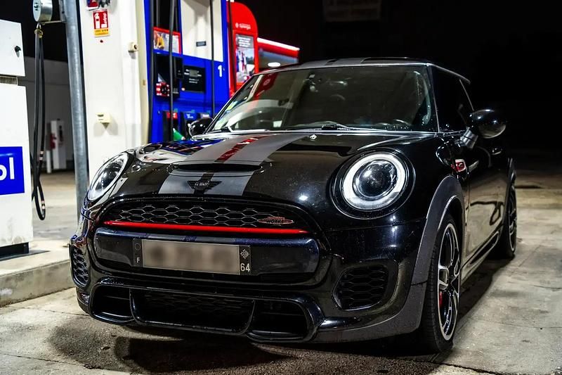 Noir Utilisé 2016 Mini John Cooper Works Exclusive Citadine | 25 490 € (Prix assez cher) - Image 1/4