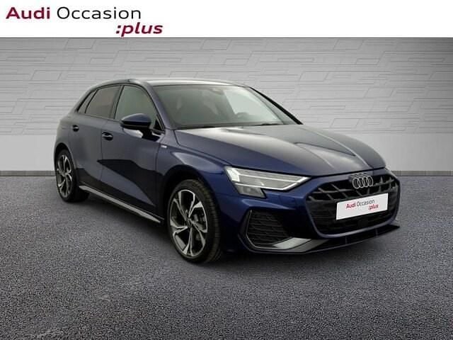 Occasion Audi A3 S-Line 116 ch (85 kW) 2025 Bleu navarre métallisé