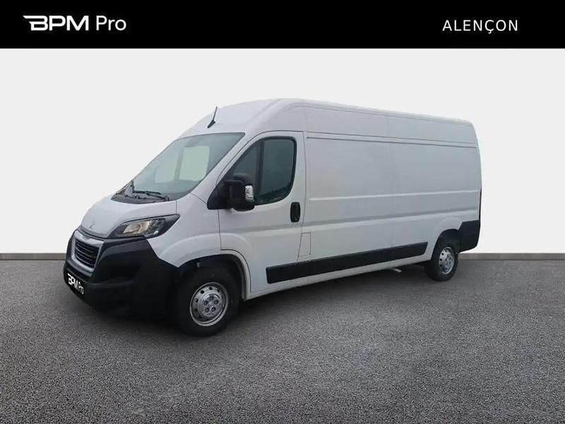 Blanc Utilisé 2023 Peugeot Boxer S Van | 33 960 € (Prix cher) - Image 1/4