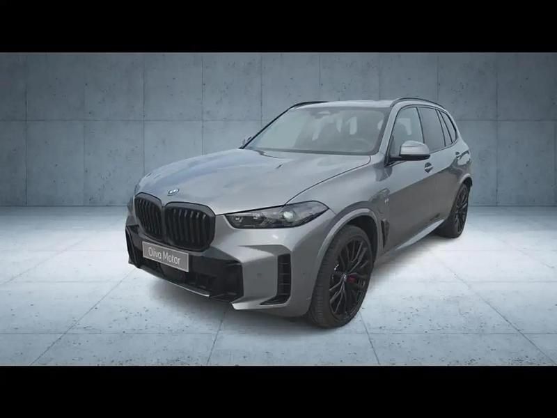 Gris Utilisé 2025 BMW X5 M Sport SUV | 105 900 € (Prix juste) - Image 1/4