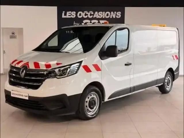 Blanc glacier Occasion 2022 Renault Trafic Monospace | 20 499 € (Bon prix) - Image 1/4