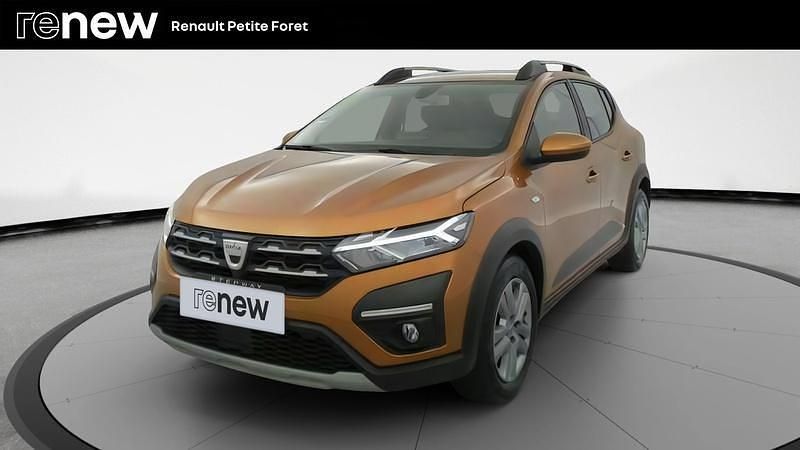Orange Utilisé 2022 Dacia Sandero Comfort Citadine | 12 499 € (Prix juste) - Image 1/4
