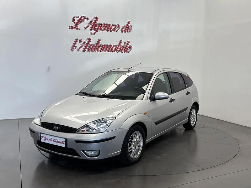 Gris Utilisé 2003 Ford Focus Trend Berline | 3 490 € - Image 1/4