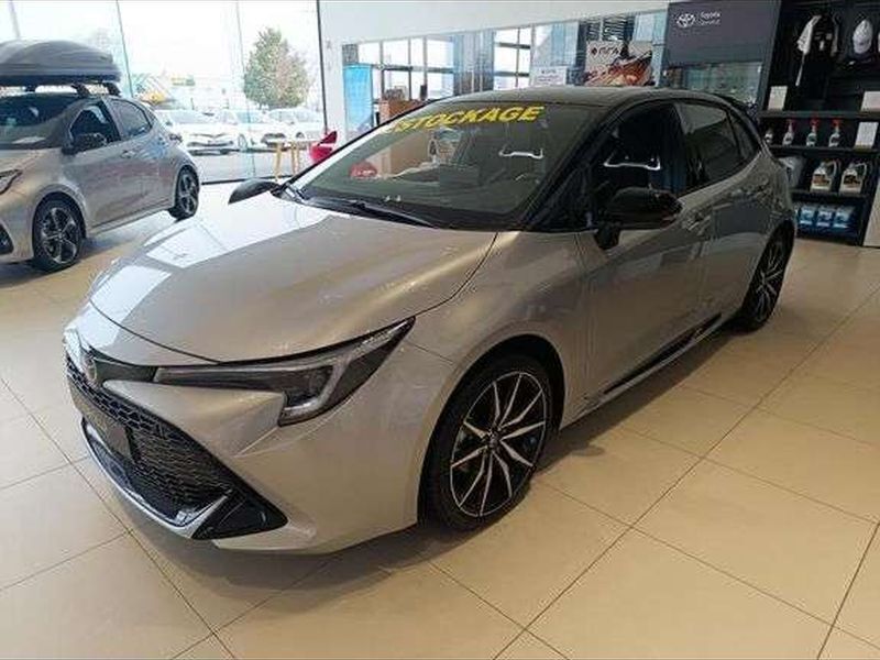 Nouvelle 2024 Toyota Corolla Sport Berline | 30 740 € (Prix juste) - Image 1/1