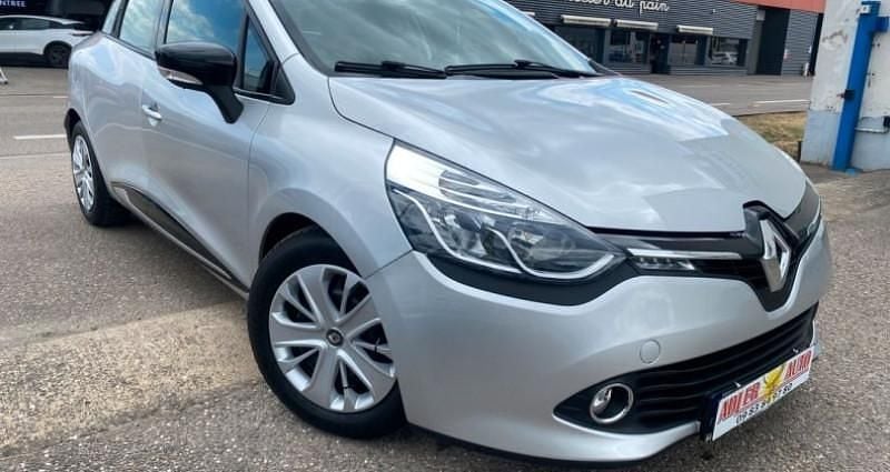 Utilisé 2014 Renault Clio GrandTour Intens Break | 5 990 € - Image 1/4