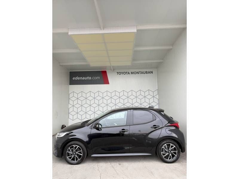 Noir Utilisé 2024 Toyota Yaris Design Berline | 22 400 € (Prix juste) - Image 1/3