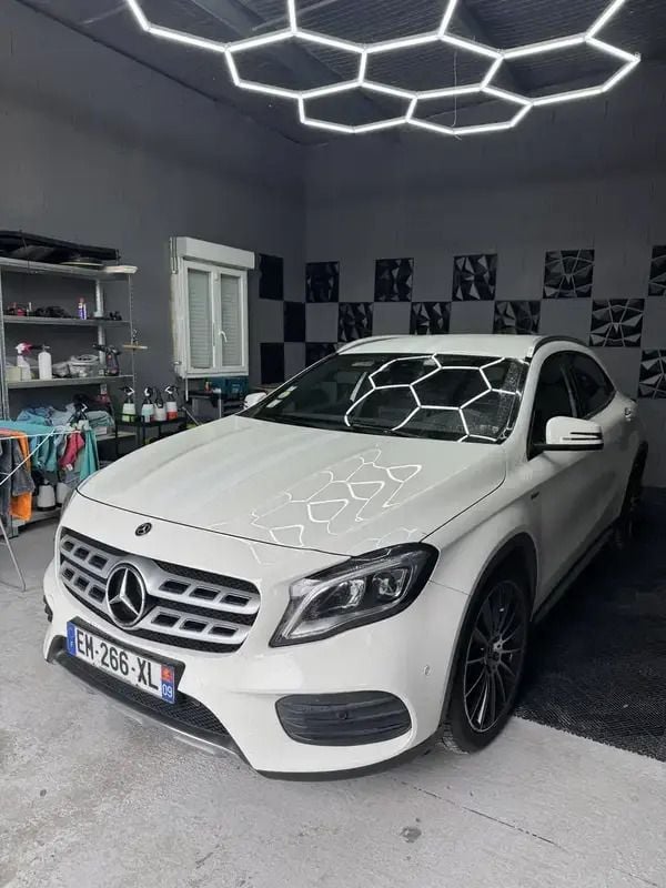 Utilisé 2017 Mercedes GLA220 Edition SUV | 15 900 € (Prix juste) - Image 1/4