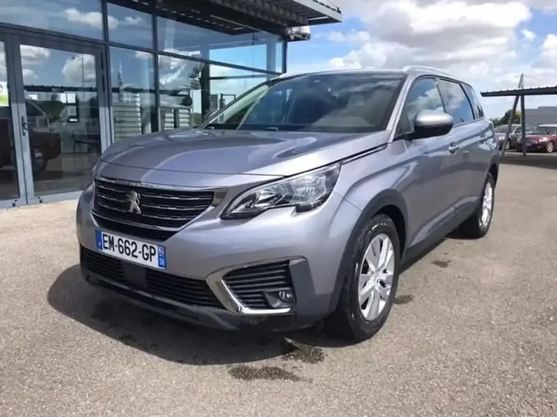 Gris Utilisé 2017 Peugeot 5008 Active Monospace | 15 500 € (Prix cher) - Image 1/4