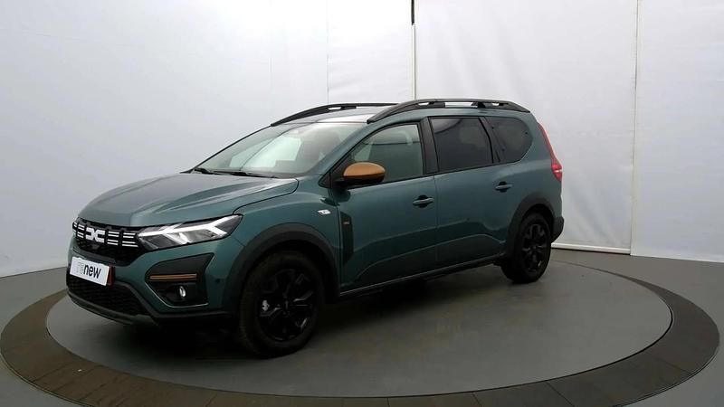 Vert Utilisé 2025 Dacia Jogger Extreme Monospace | 27 490 € (Prix assez cher) - Image 1/4