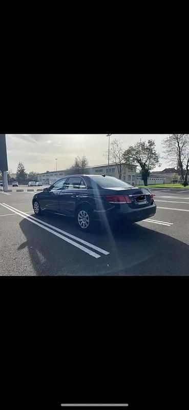 Image 2/4