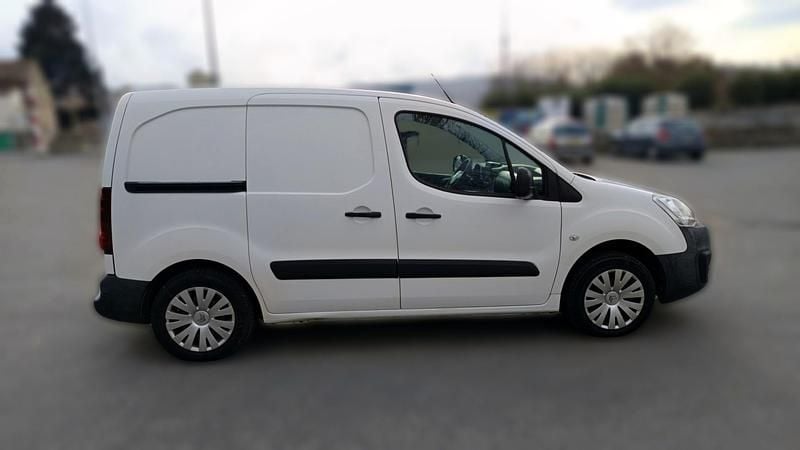 Occasion Citroën Berlingo Business Class 100 ch (73 kW) 2015 Blanc Monospace