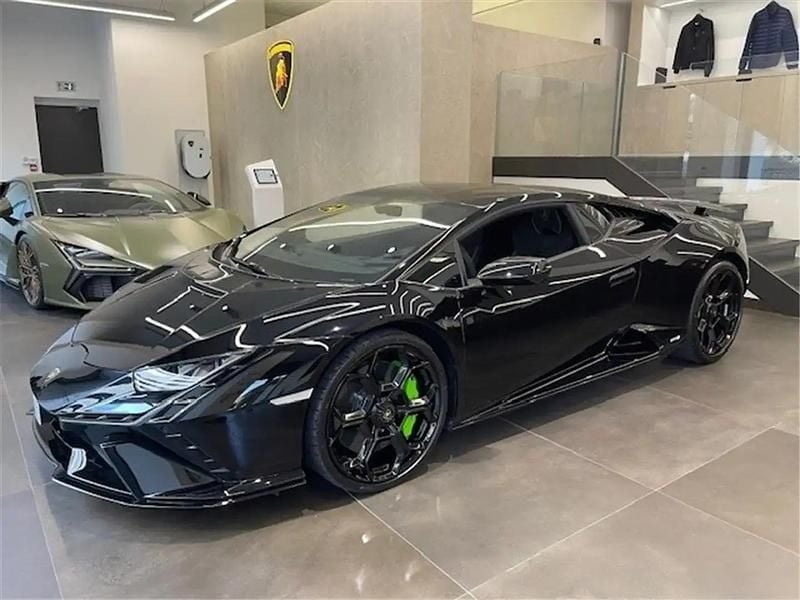 Noir Utilisé 2023 Lamborghini Huracán Coupé | 299 000 € - Image 1/4