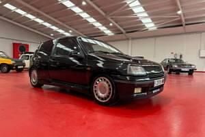 Occasion Renault Clio 135 ch (99 kW) 1991 Noir Citadine
