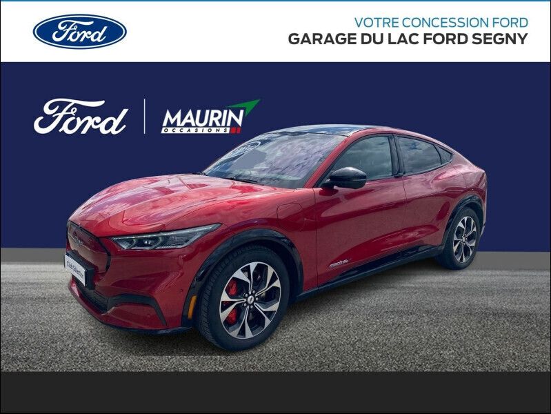 Rouge Utilisé 2021 Ford Mustang Mach-E Extended Range SUV | 39 890 € (Prix juste) - Image 1/4