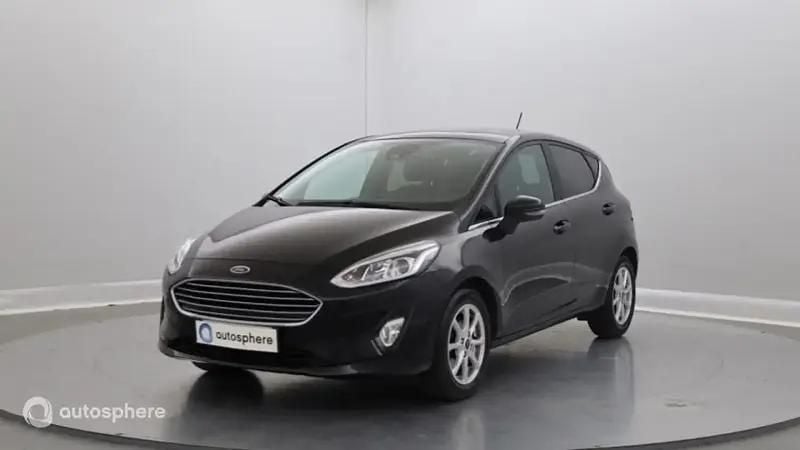 Noir Utilisé 2020 Ford Fiesta Titanium X Citadine | 15 499 € (Prix juste) - Image 1/4